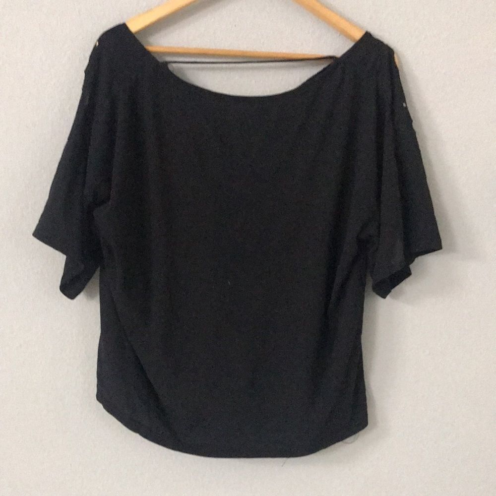 Plunging Choker Neck Drop Shoulder Distressed 1967 Graphic Tee - Picture 5 of 5